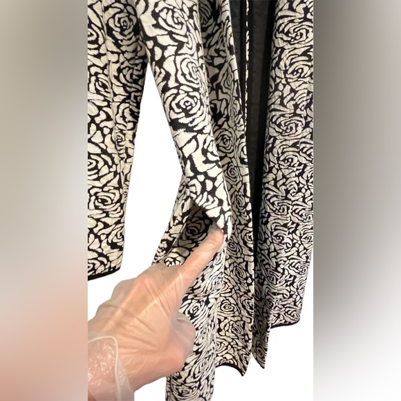 Philosophy Womens Small Long Open Front Duster Sweater Coat Black White Floral - Picture 2 of 13